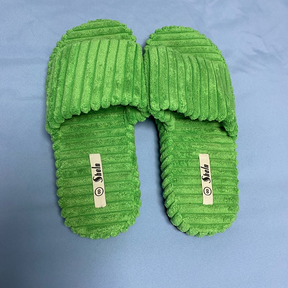 Slides by SHEIN, green, size 8